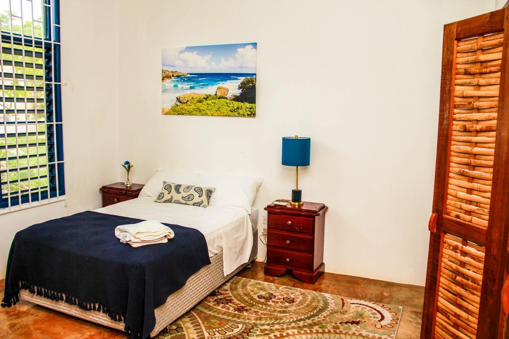 Sunshine Lodge: Your Home Away From Home Montego Bay Zewnętrze zdjęcie