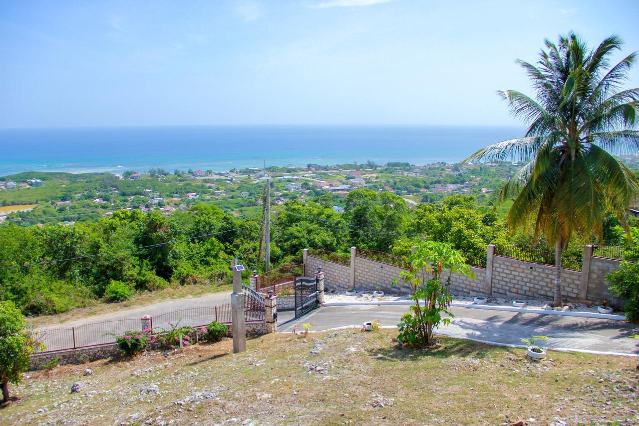 Sunshine Lodge: Your Home Away From Home Montego Bay Zewnętrze zdjęcie