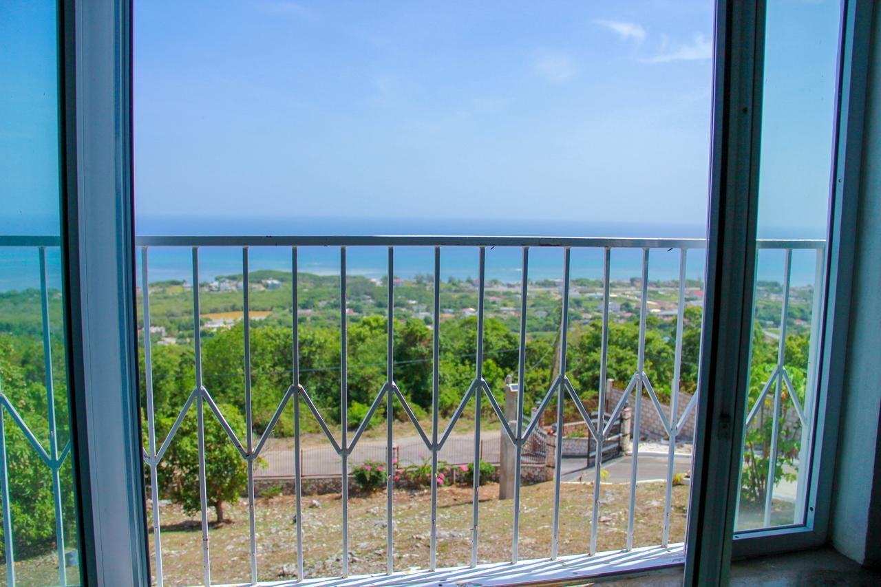 Sunshine Lodge: Your Home Away From Home Montego Bay Zewnętrze zdjęcie