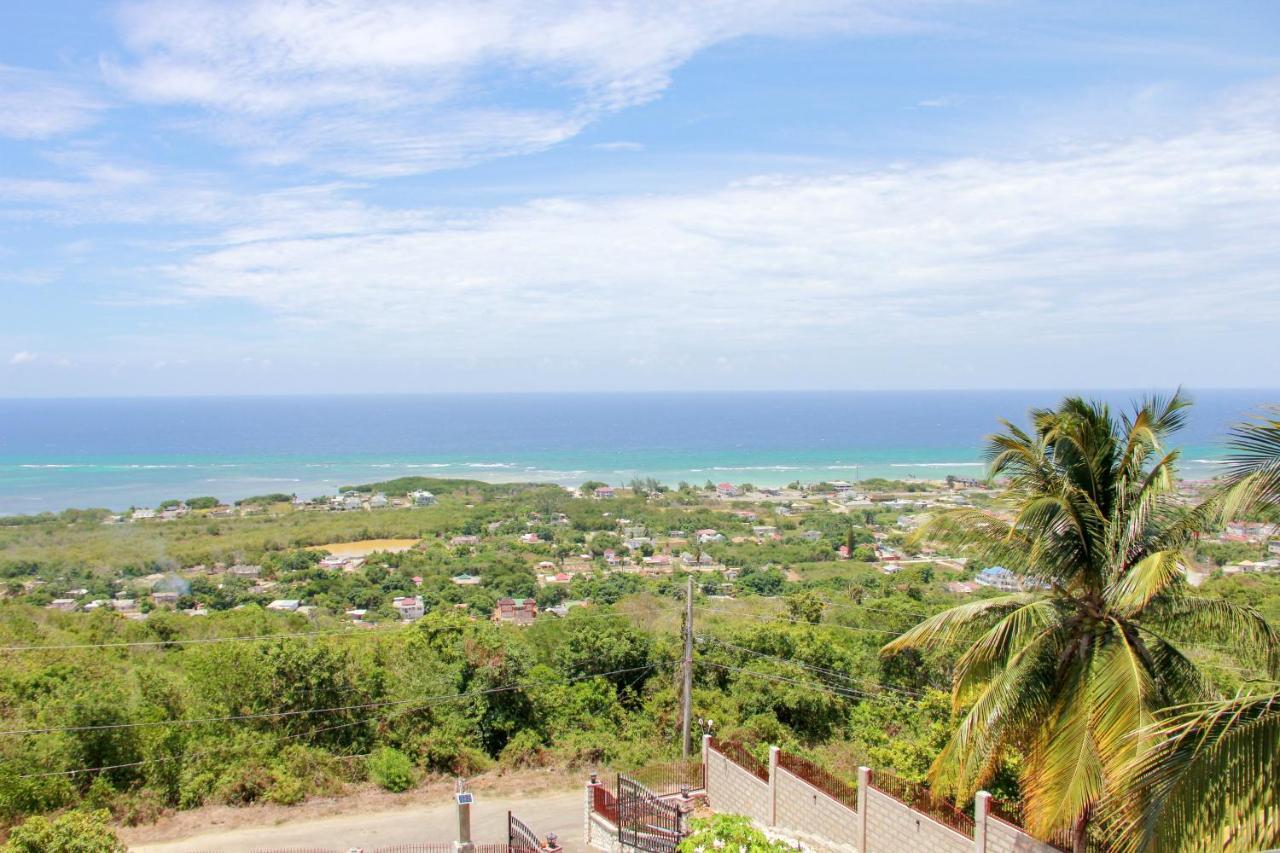 Sunshine Lodge: Your Home Away From Home Montego Bay Zewnętrze zdjęcie