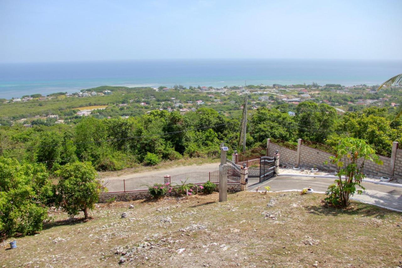 Sunshine Lodge: Your Home Away From Home Montego Bay Zewnętrze zdjęcie