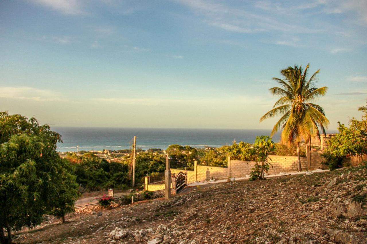 Sunshine Lodge: Your Home Away From Home Montego Bay Zewnętrze zdjęcie