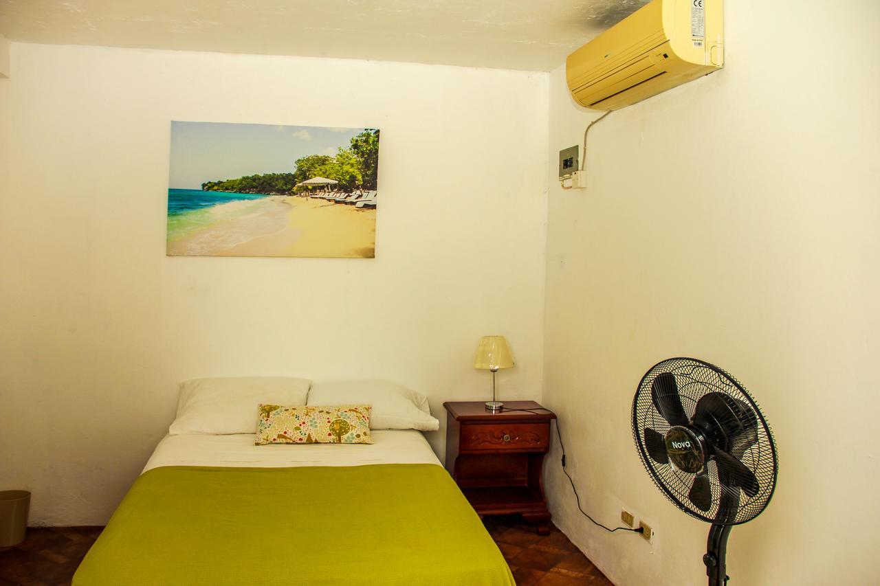 Sunshine Lodge: Your Home Away From Home Montego Bay Zewnętrze zdjęcie